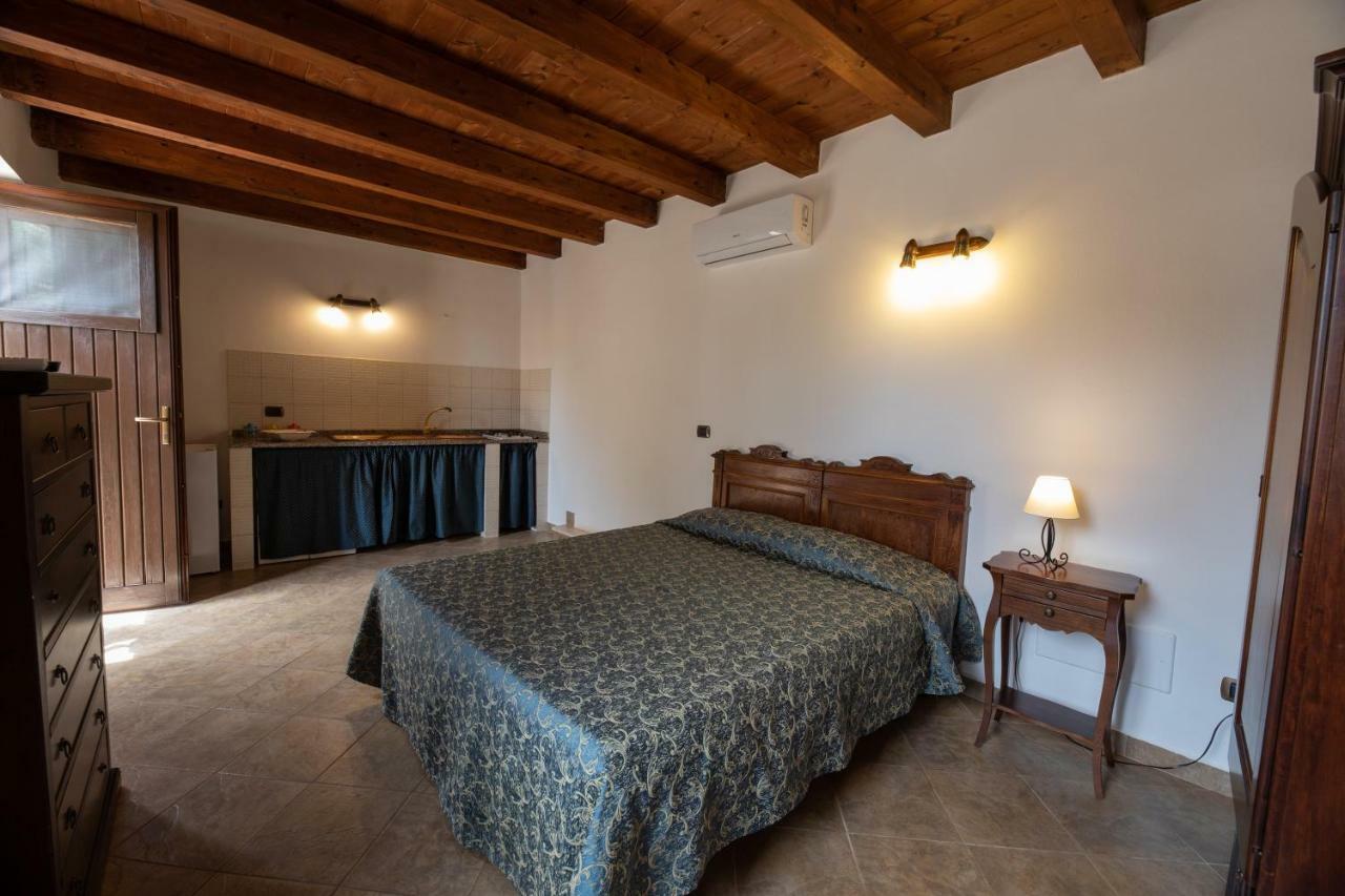 Agriturismo Masseria Sant' Elia Arenella  Room photo