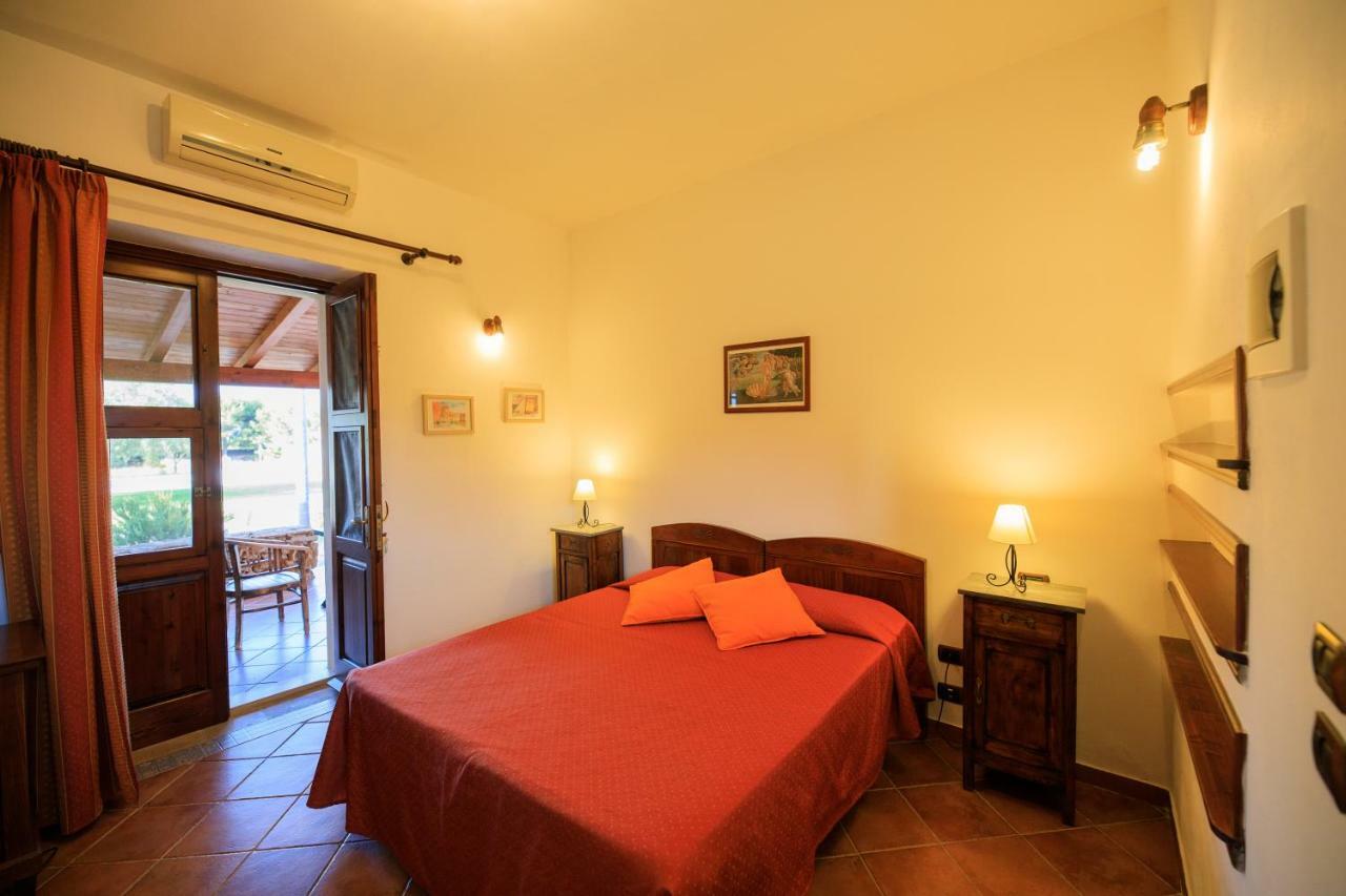 Agriturismo Masseria Sant' Elia Arenella  Room photo